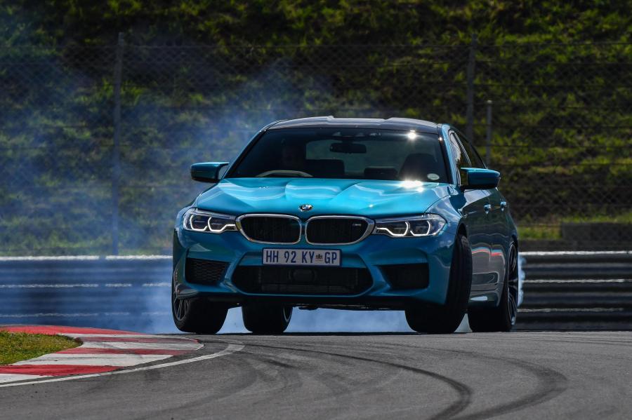  BMW M5 (F90) 2018 года  (ZA) (фото 27 из 40)